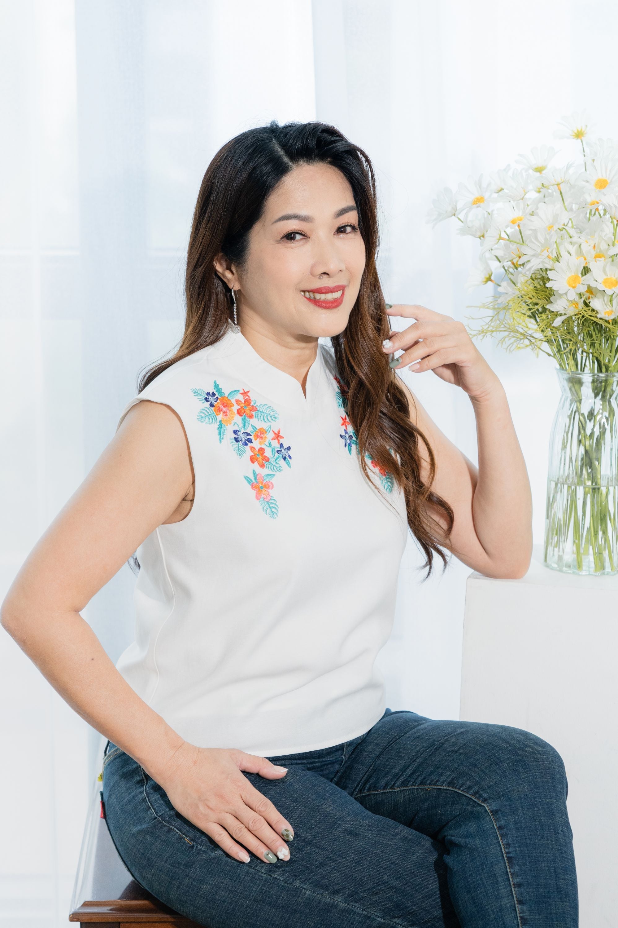 Embroidered Flower Mandarin Collar Top