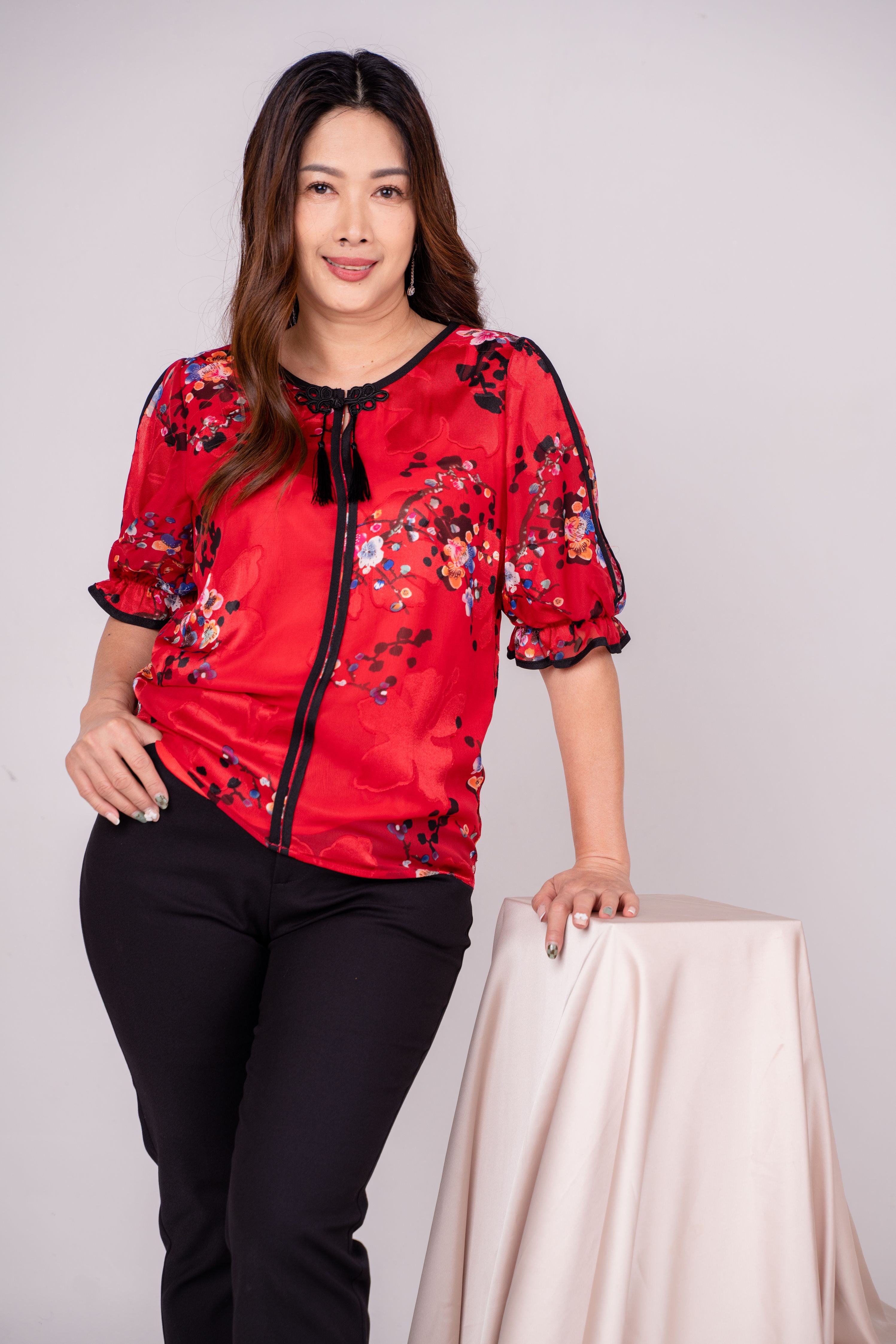 Flower Chiffon Outline Blouse